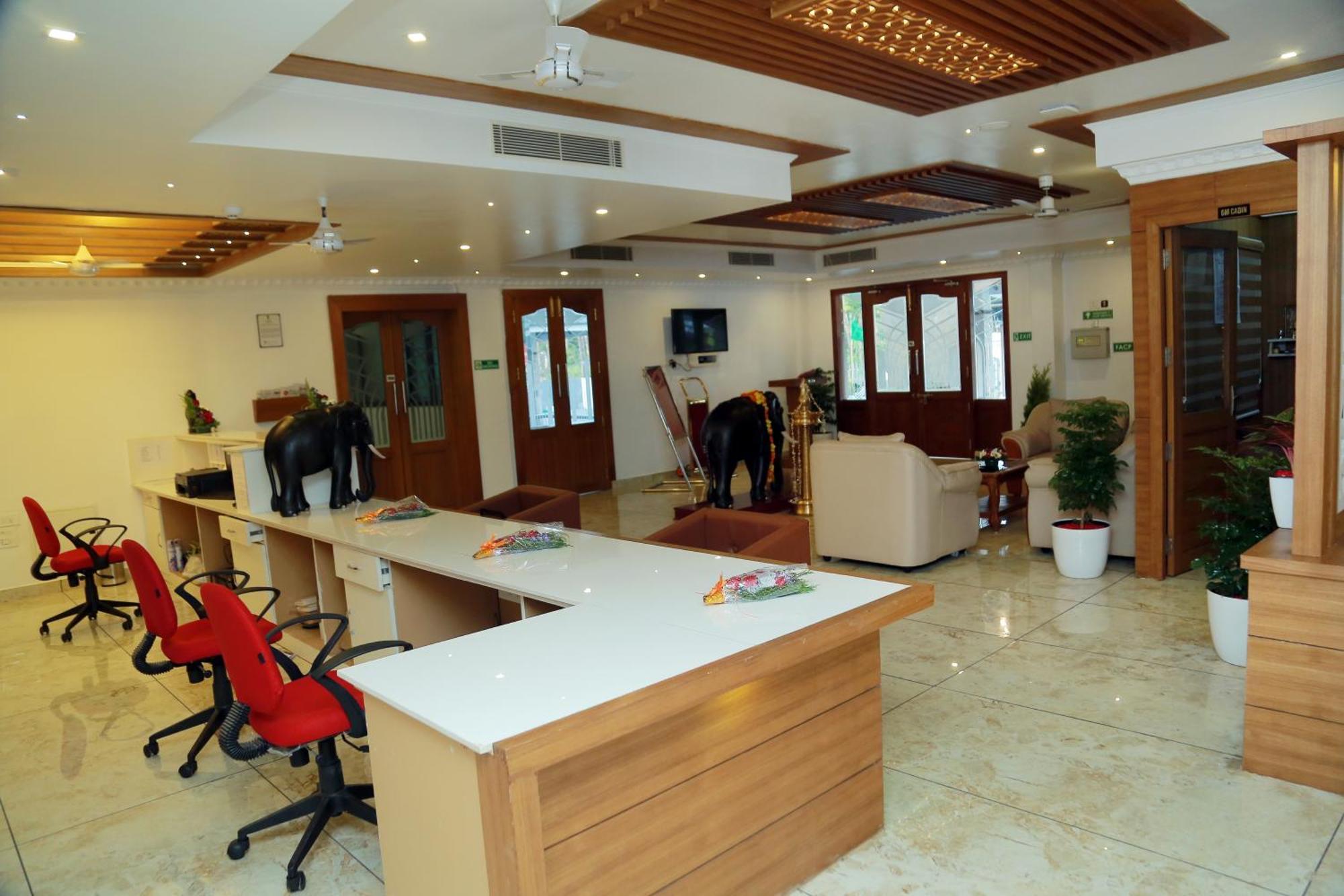 Hotel Savera Park Thrissur Exterior photo